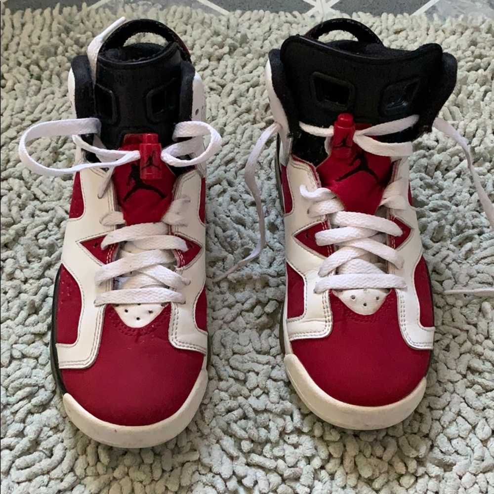 Air Jordan 6 Retro Carmine size 4.5👈🏽